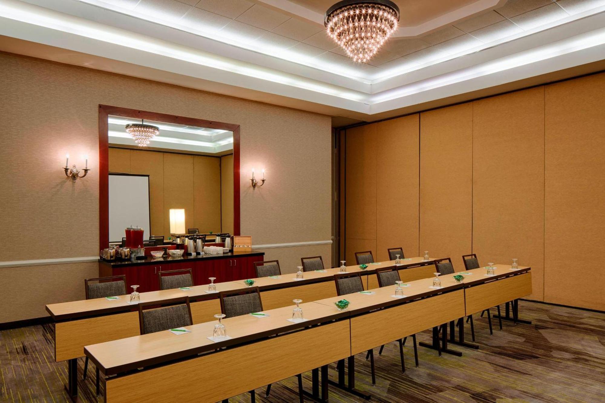 Courtyard By Marriott West/hilliard Hotel Columbus